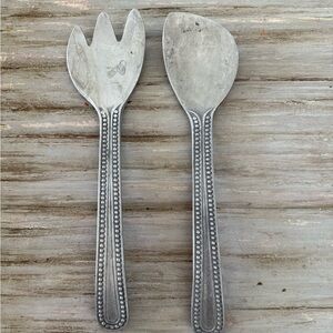 Wilton Armetale Flute and Pearl Beaded Serving Set